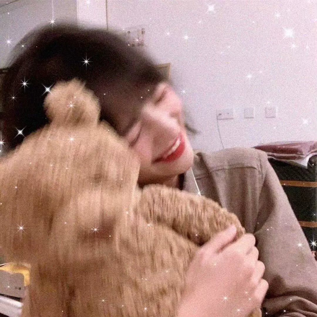 白月光回国他俯首称臣